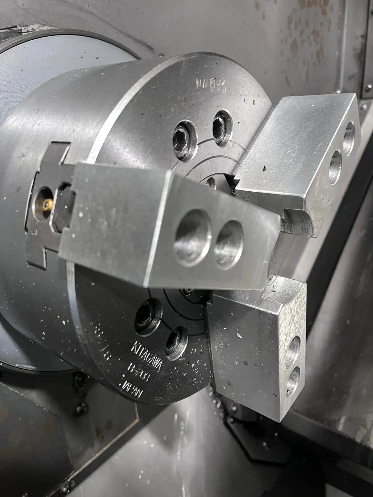 Buy Used Okuma Crown L1060 762E CNC Turning Center For Precision