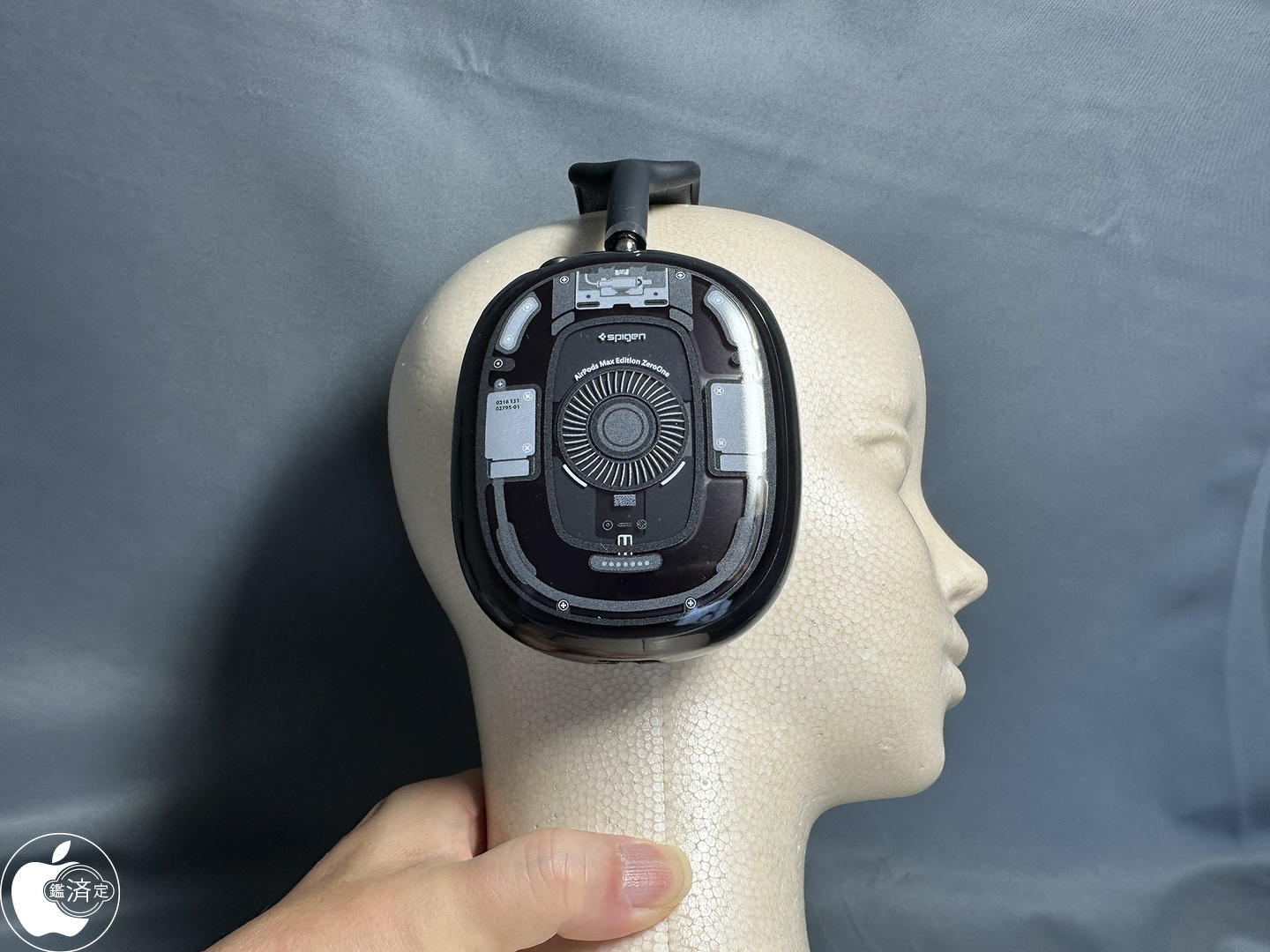 SpigenのAirPods Max用ヘッドカバー「Spigen Airpods Max ケース