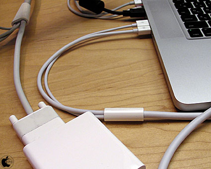 バスパワー対応「Apple Mini DisplayPort − Dual-Link DVI アダプタ