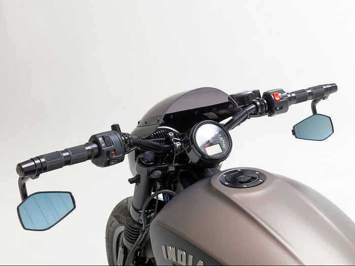 インディアン・スカウトボバー（17-24）ビキニカウル付きLEDヘッド