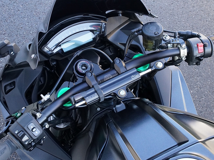 ZX-10R（16-20）/ZX-10R SE（16-20）/ZX-10RR（16-20）用バーハンドル