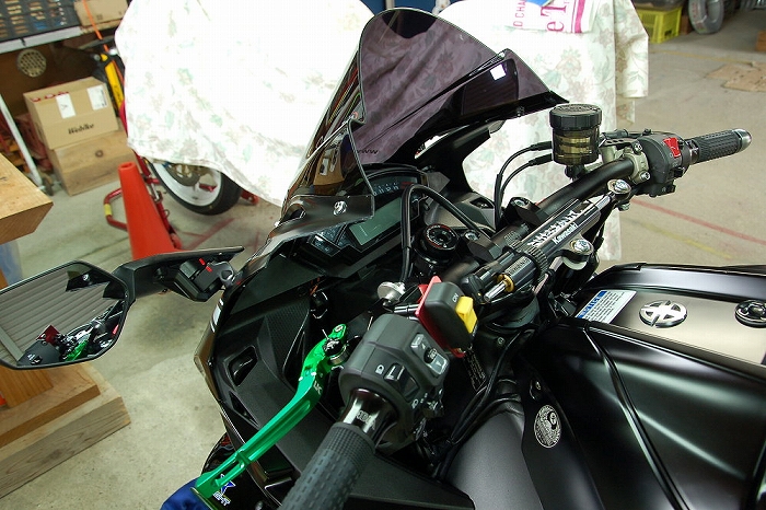 ZX-10R（16-20）のバーハンドル化のカスタムのレポート