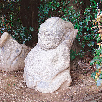 猿石 - まほなび