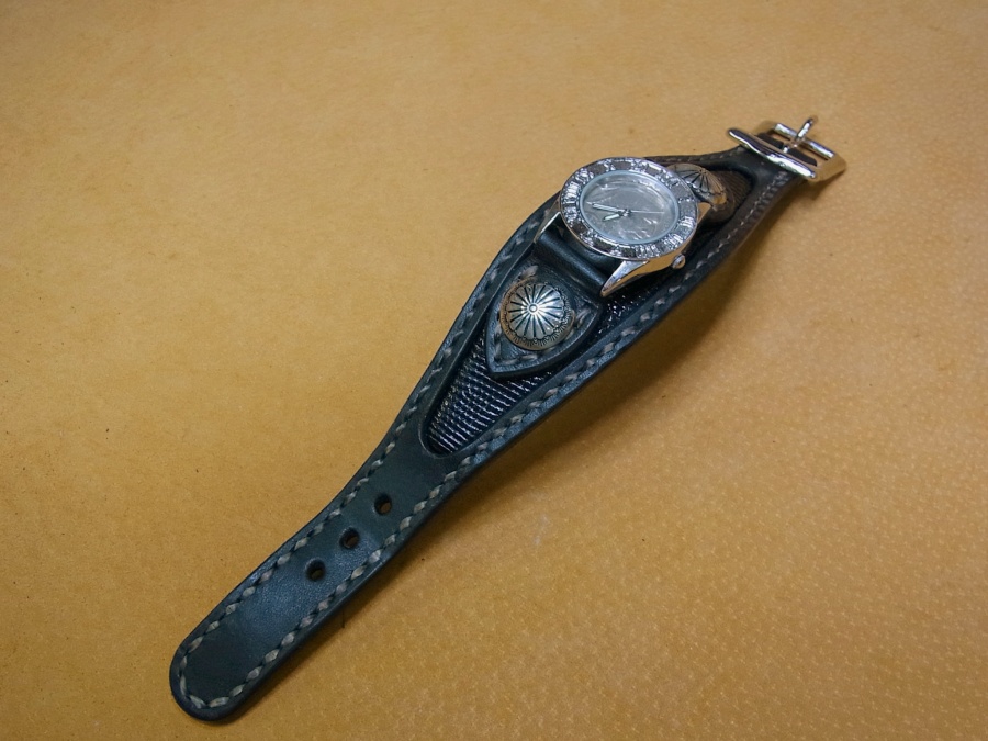 時計ベルトオーダー製作オーダー時計バンド（総手縫い）｜バイカーズ