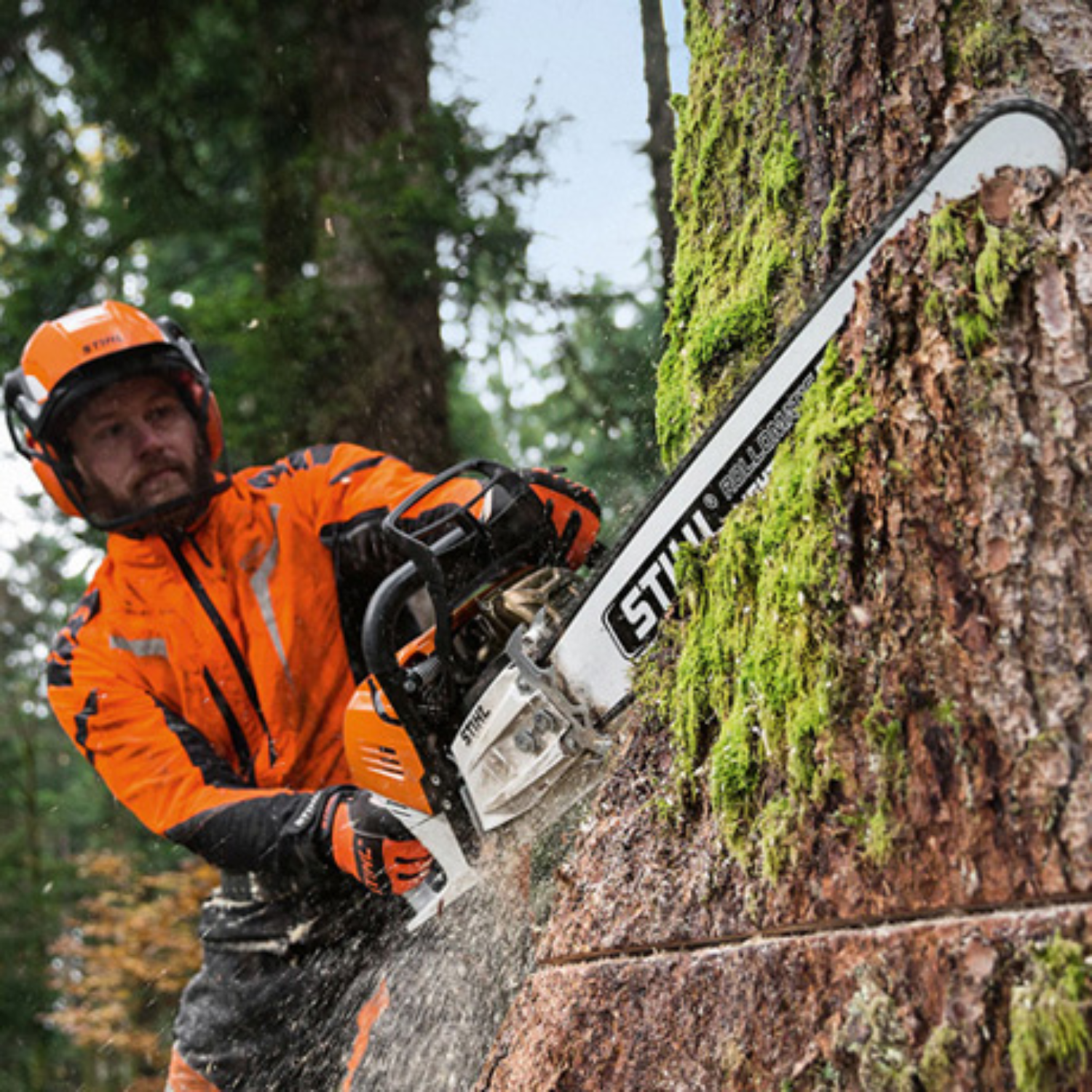 STIHL MS 500i Gas Powered Chainsaw with Electronically Fuel