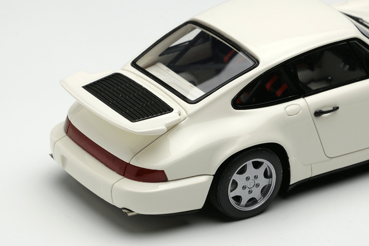 Make Up Co., Ltd. / Porsche 911 (964) Carrera 4 Leichtbau 1990