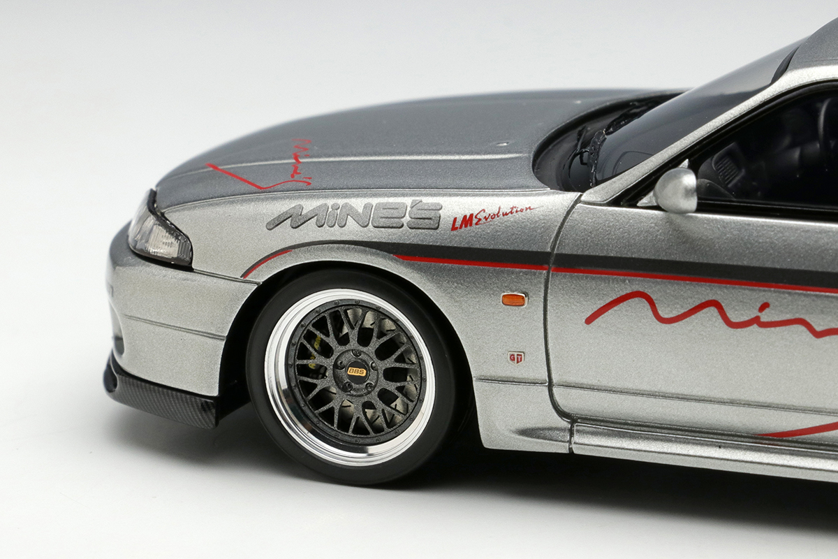 Make Up Co., Ltd. / Mine's Skyline GT-R (BCNR33)