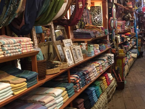 マライカ OUTLET 軽井沢店｜エスニック雑貨｜チャーチストリート