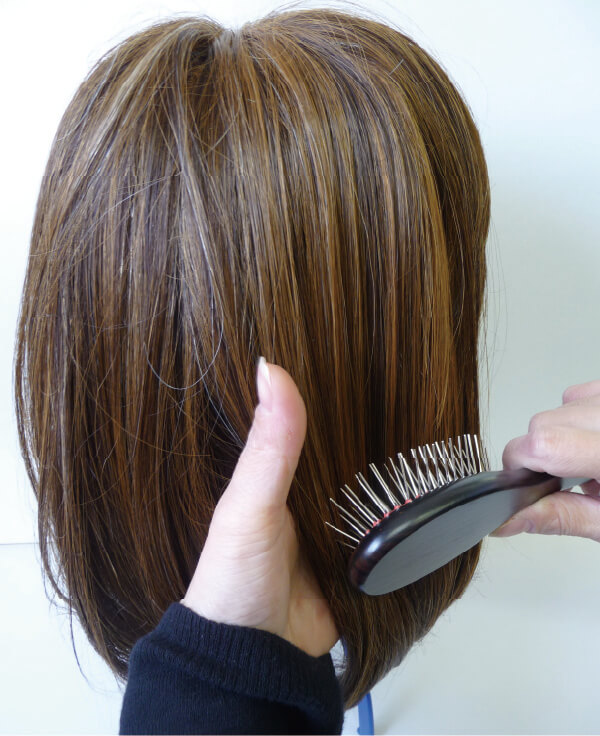 お手入れ方法 | 医療用や普段使いにも自然に仕上がるウィッグ(かつら