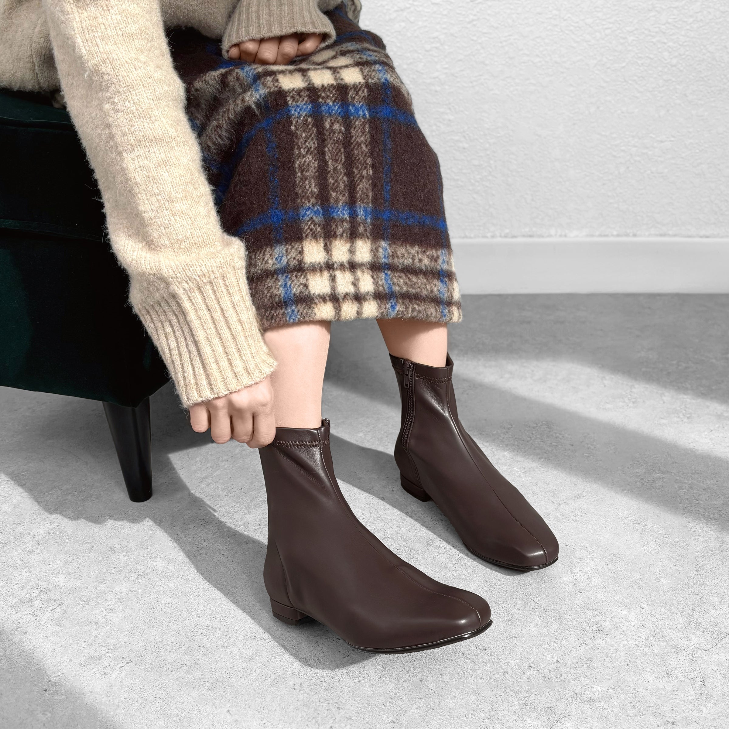 60%OFF：スクエアトゥ ストレッチフラットブーツ（3376）ダーク