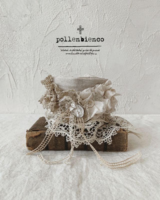 pollenbienco／アンティークレースのクッションブレスレット・B