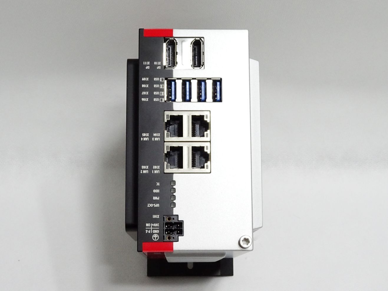 半額！】【現役IPC】BECKHOFF C6030-0060 C6030-0060 | Ultra-compact