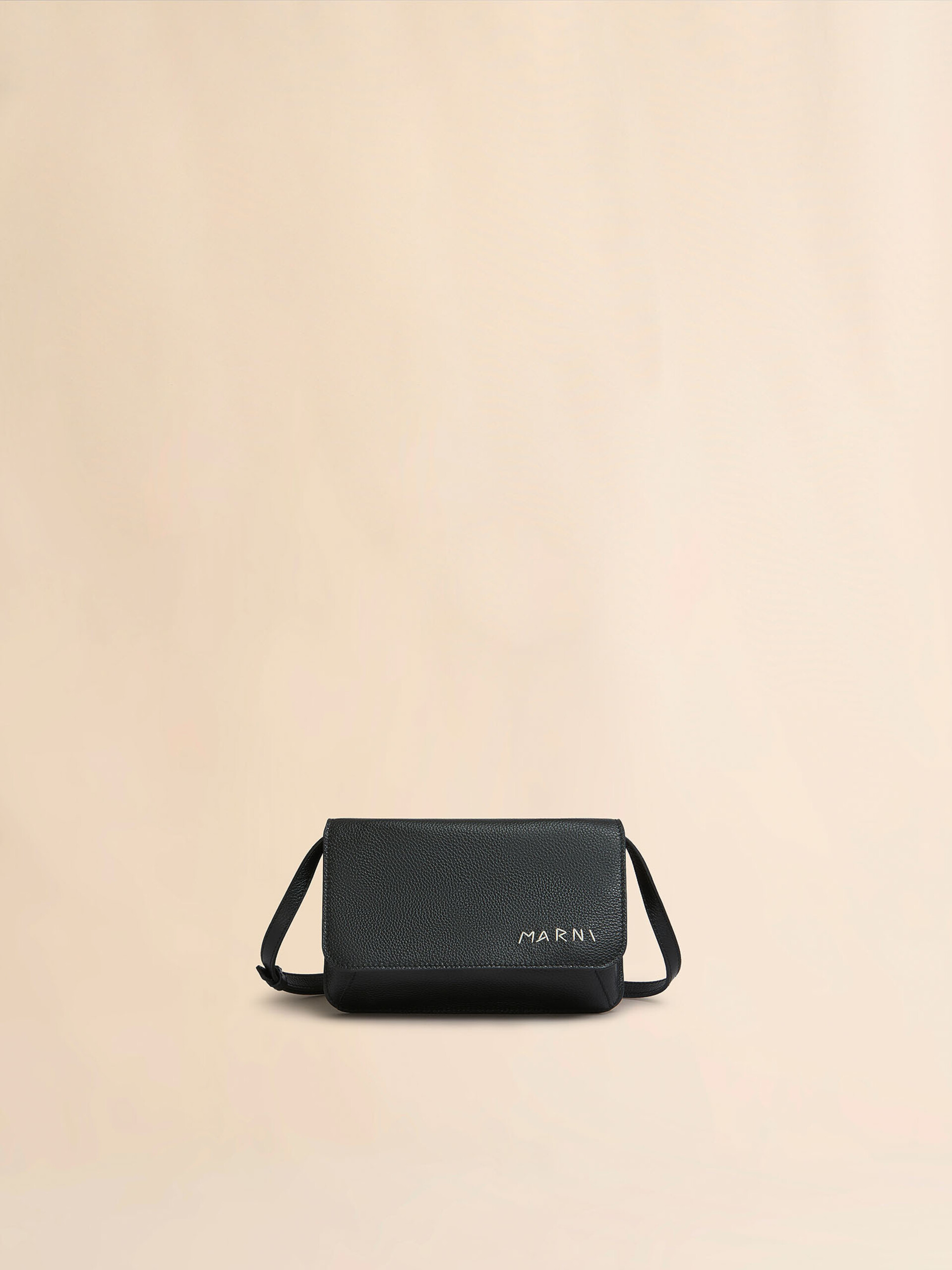 ブラック レザー製 ショルダーバッグ、マルニメンディング | Marni