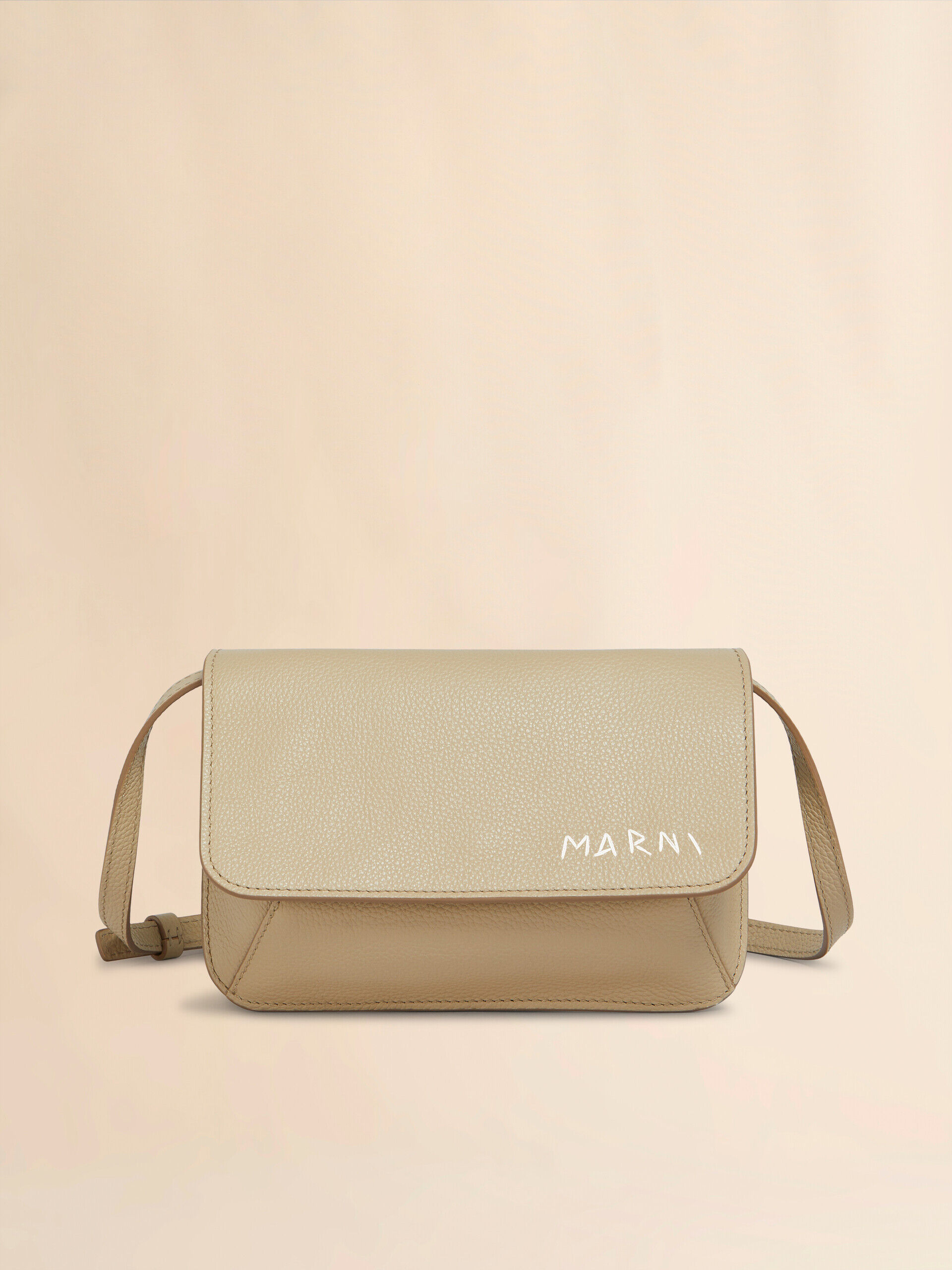ベージュ レザーショルダーバッグ、マルニメンディング刺繍入り | Marni