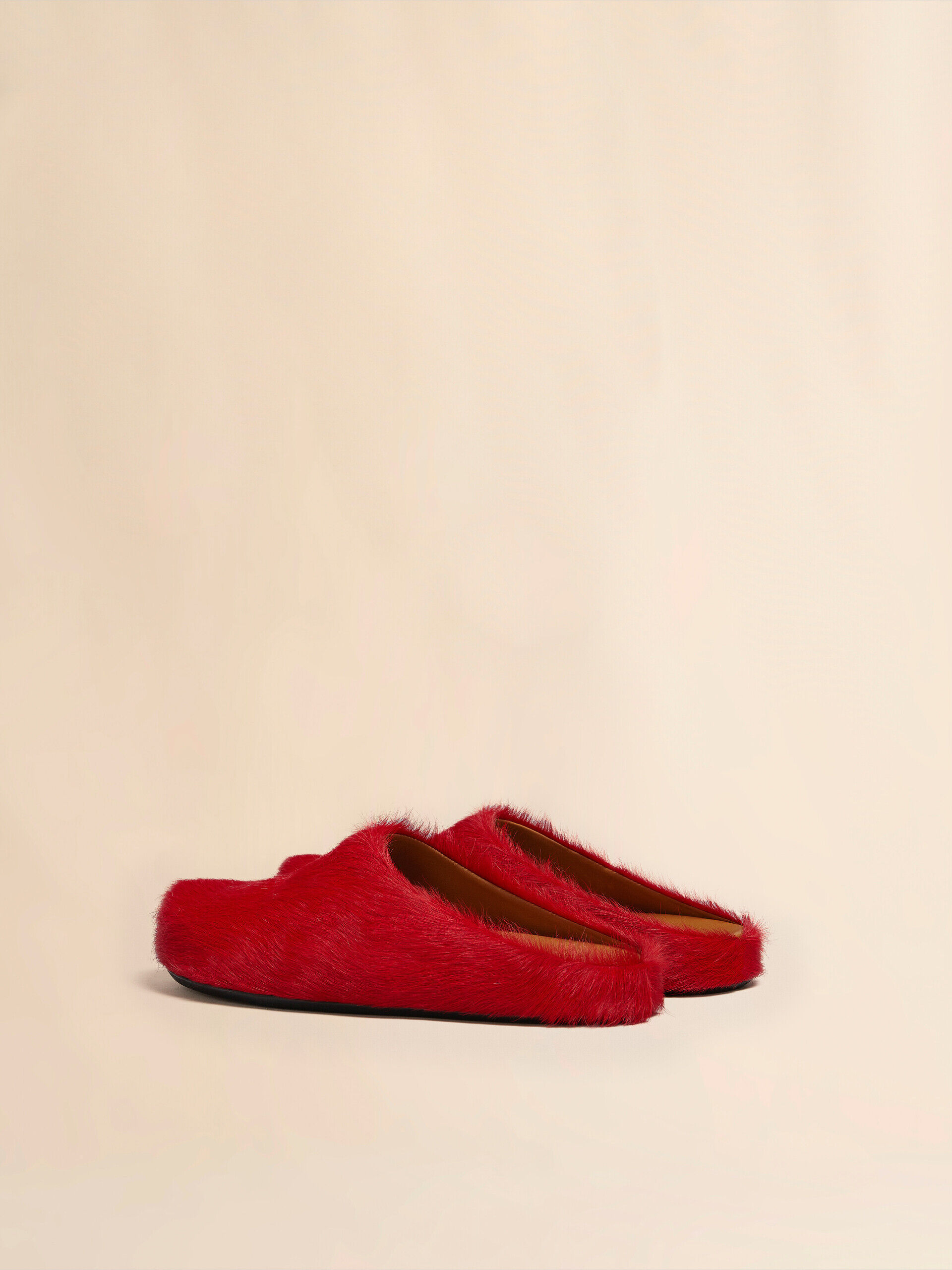 レッド ロングヘアーカーフスキン製 フスベットサボ | Marni