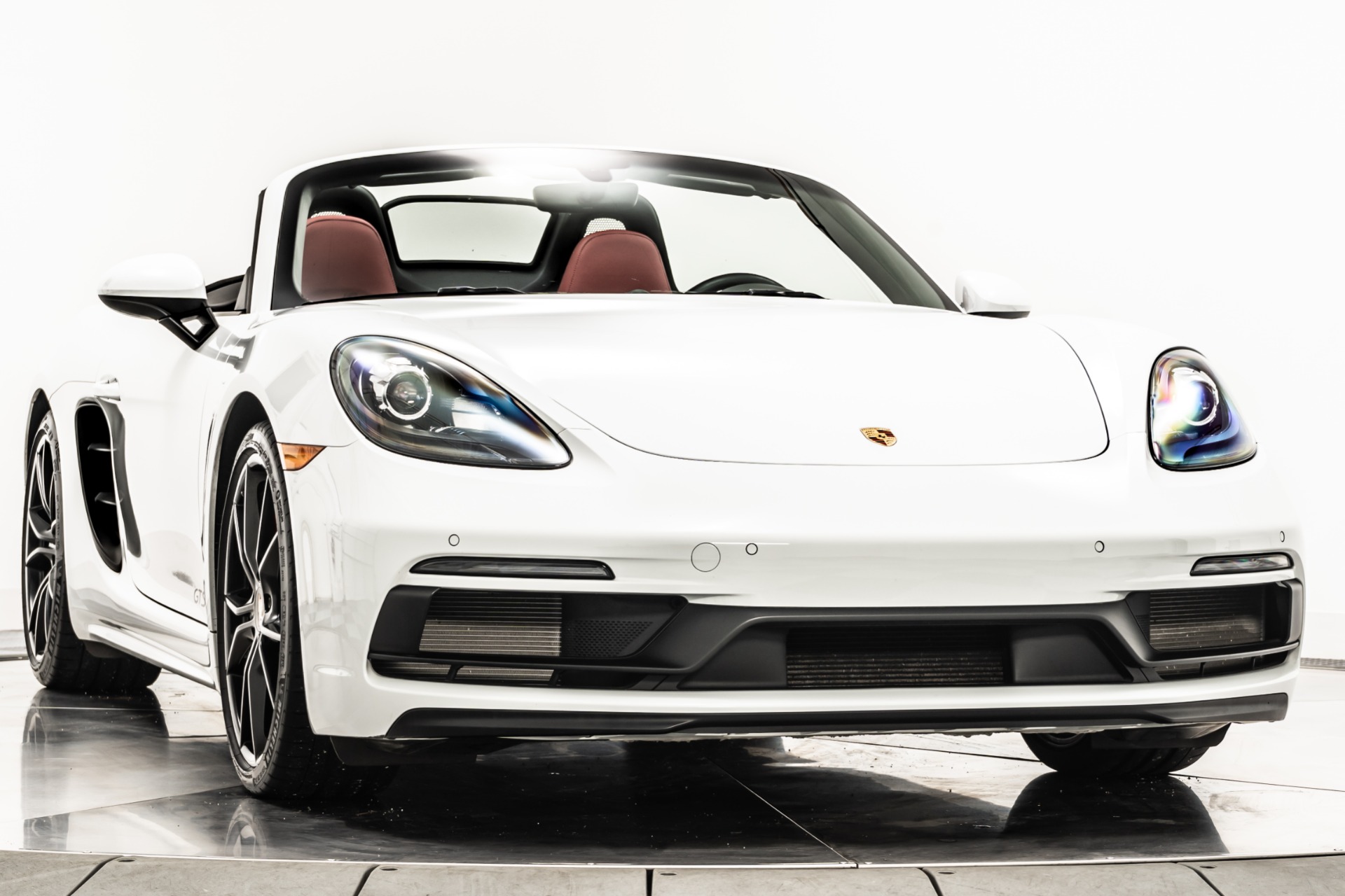 Carrara White Metallic Porsche 718 Boxster GTS with Black/Bordeaux