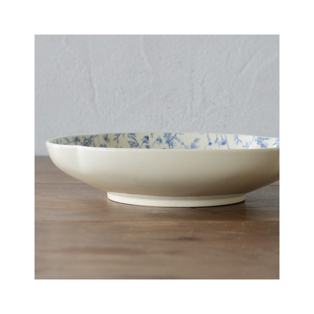 レコメンド :: 夏の器・青い器 :: カモミール 深皿 - マルミツウェブ