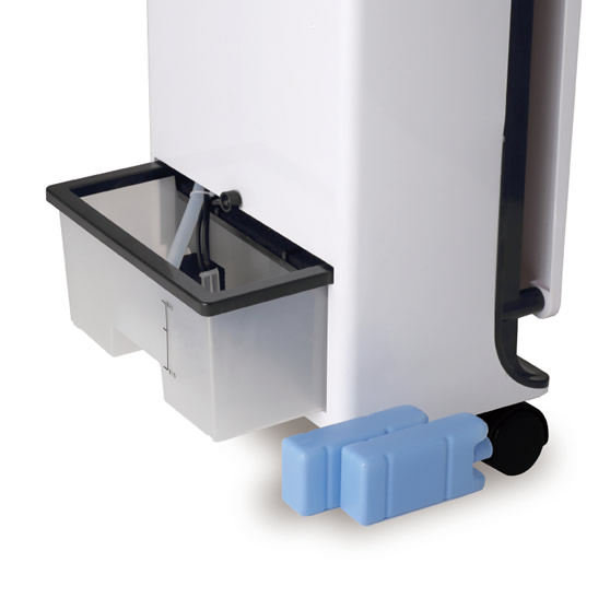 プラズマイオン冷風扇 | 夏物家電 | 株式会社 丸隆