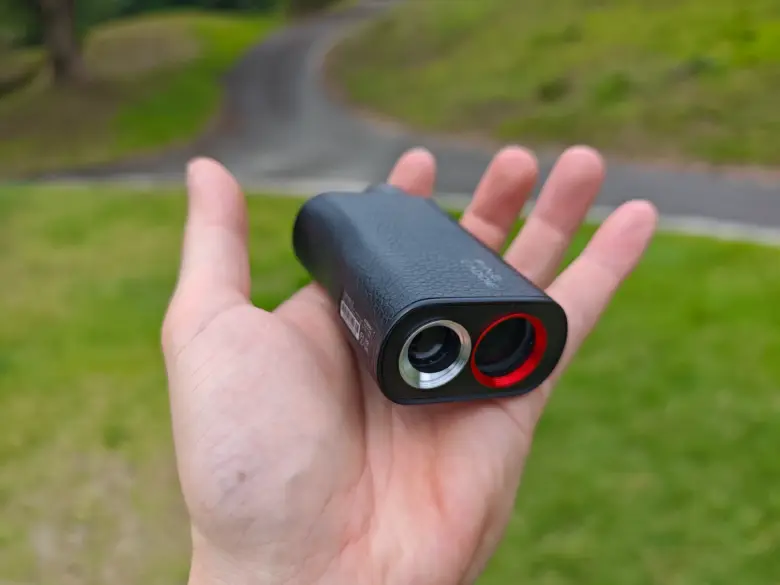 レビュー】ファインキャディJ9 レーザー距離計｜超軽量103gな のに超