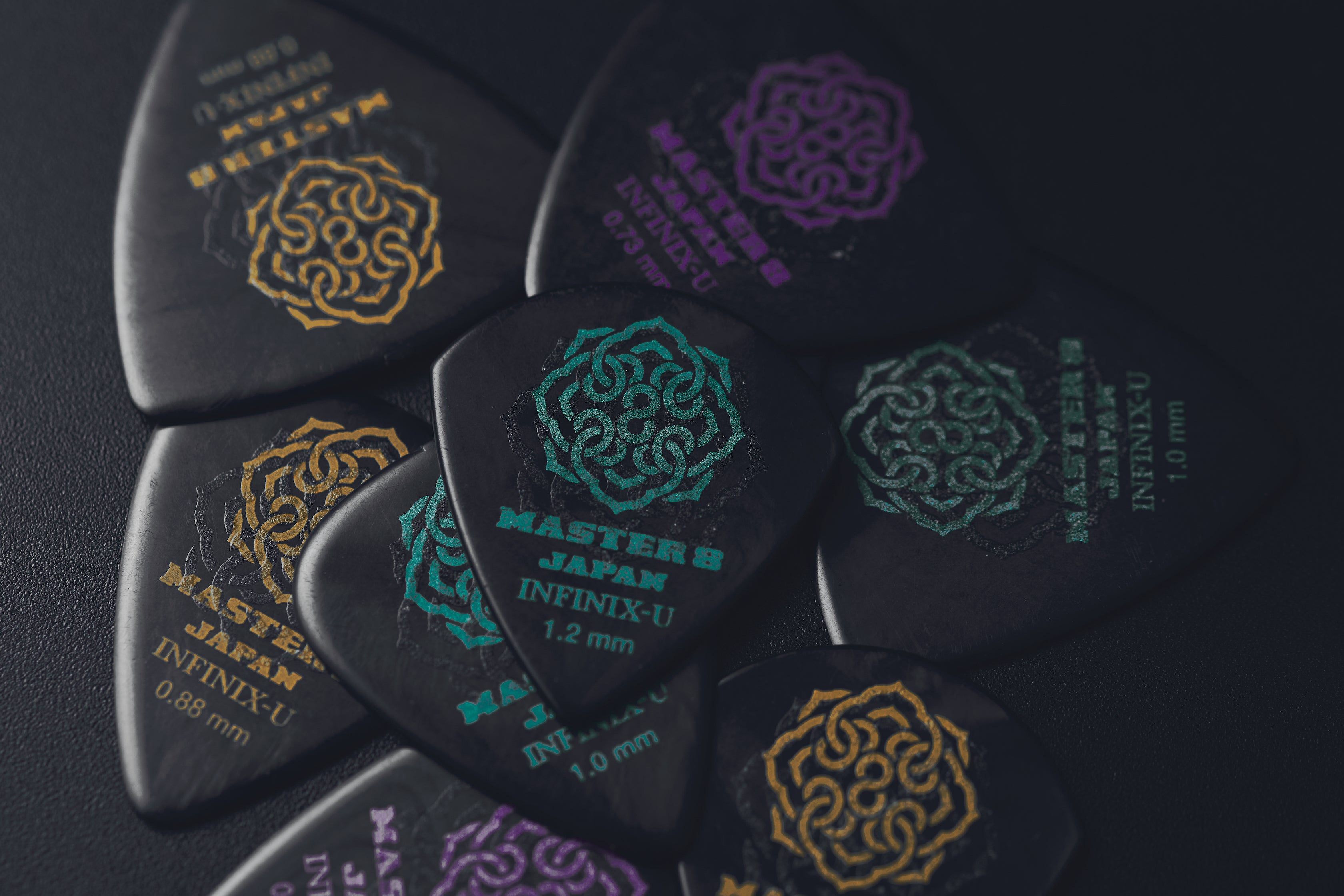MASTER 8 JAPAN GUITAR PICKS