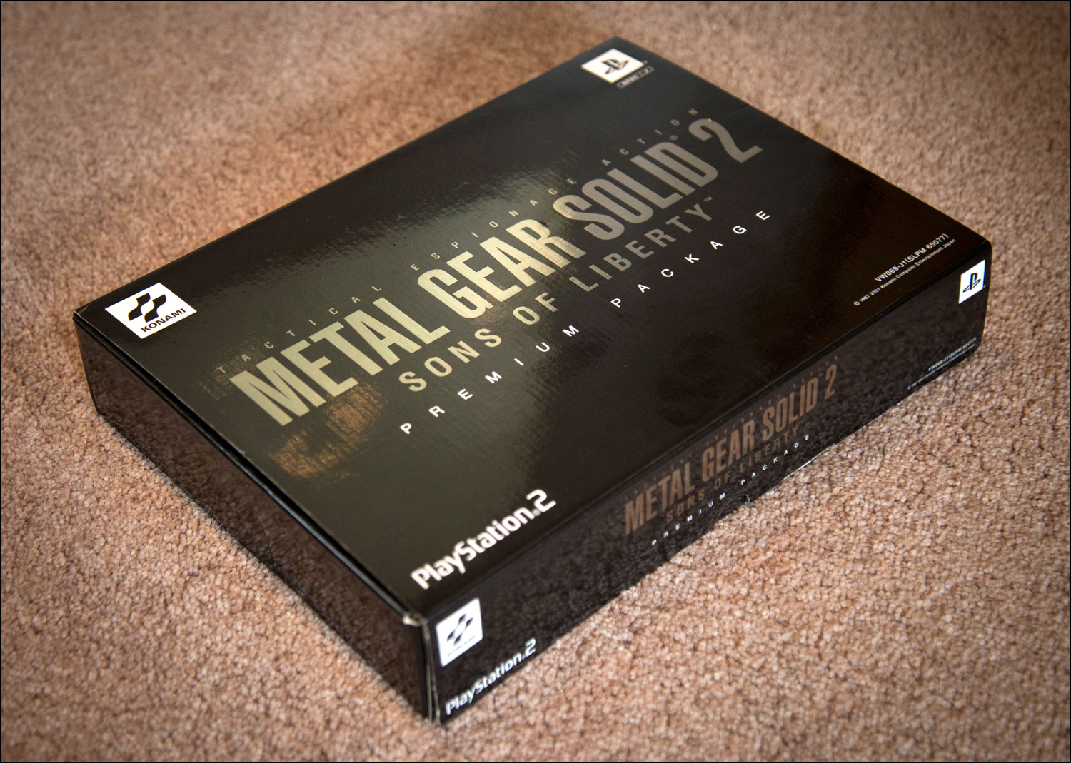 Close Up: Metal Gear Solid 2: Sons of Liberty Premium Package