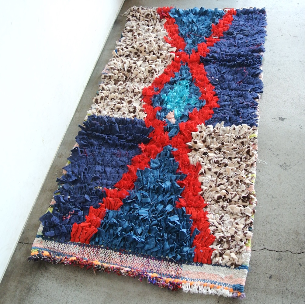 モロッコラグ｜ボシャルウィット・ブルー×レッド（約106×49cm） 玄関