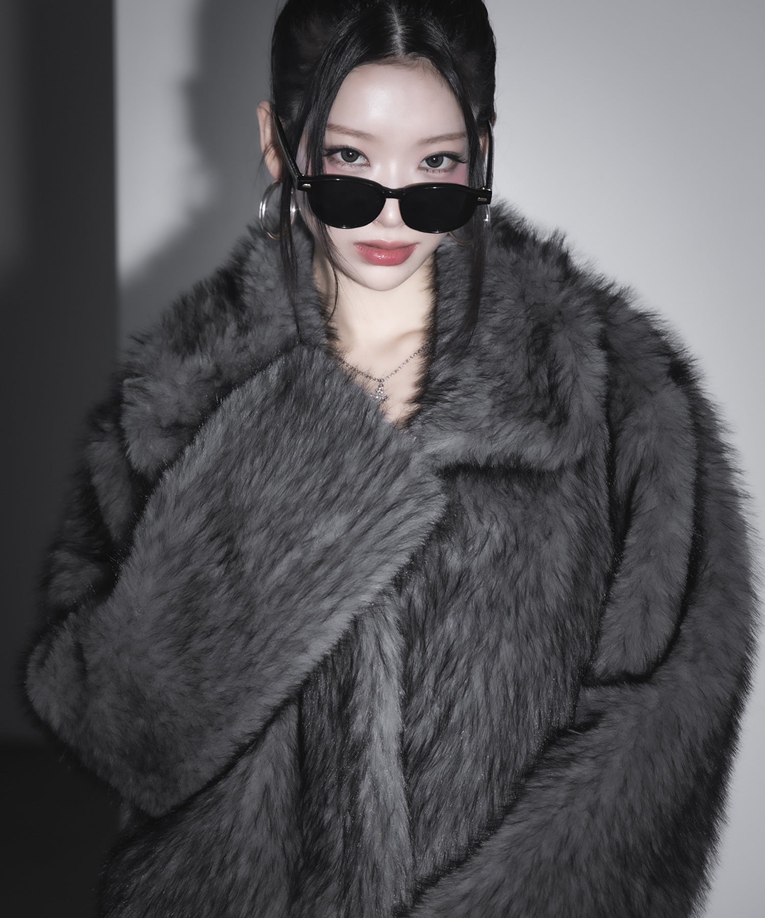 スタンドカラーミックスファーショートコート ／ stand-collar mix fur