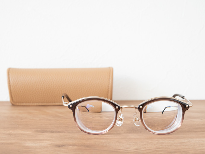 強度近視さんに人気のフレームAKITTO bin3 と レンズの薄さ重視の