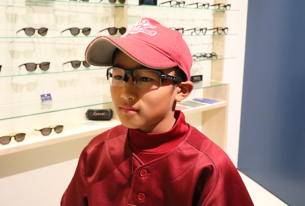 本日はかっこいい野球少年、Yくんのご紹介です。 熊本 中原眼鏡店