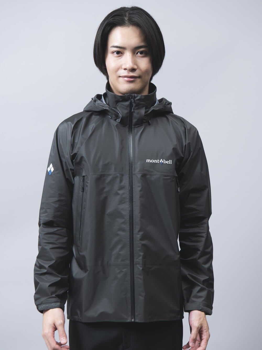 モンベルの「黒いゴアテックスジャケット」を徹底比較してみた！服の