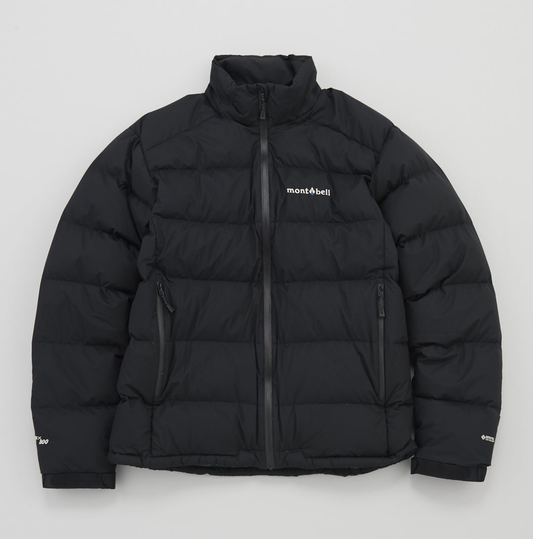 モンベルとザ・ノース・フェイスの「黒いゴアテックスダウン」は