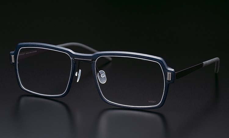 100％ドイツ製メガネフレーム「マルクス T」のミニマルデザイン