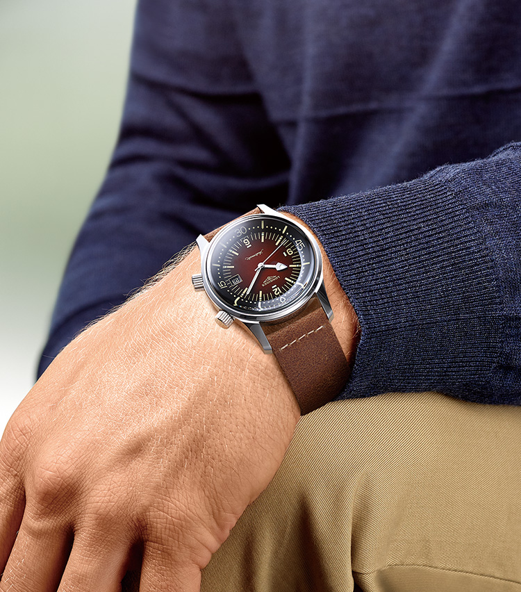 ペアで揃えるダイバーズ【1】ビジネスにもドレスにもOKな「ロンジン