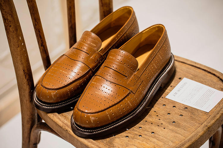 J.M. WESTONの名靴「180シグニチャーローファー」の「ベリースペシャル
