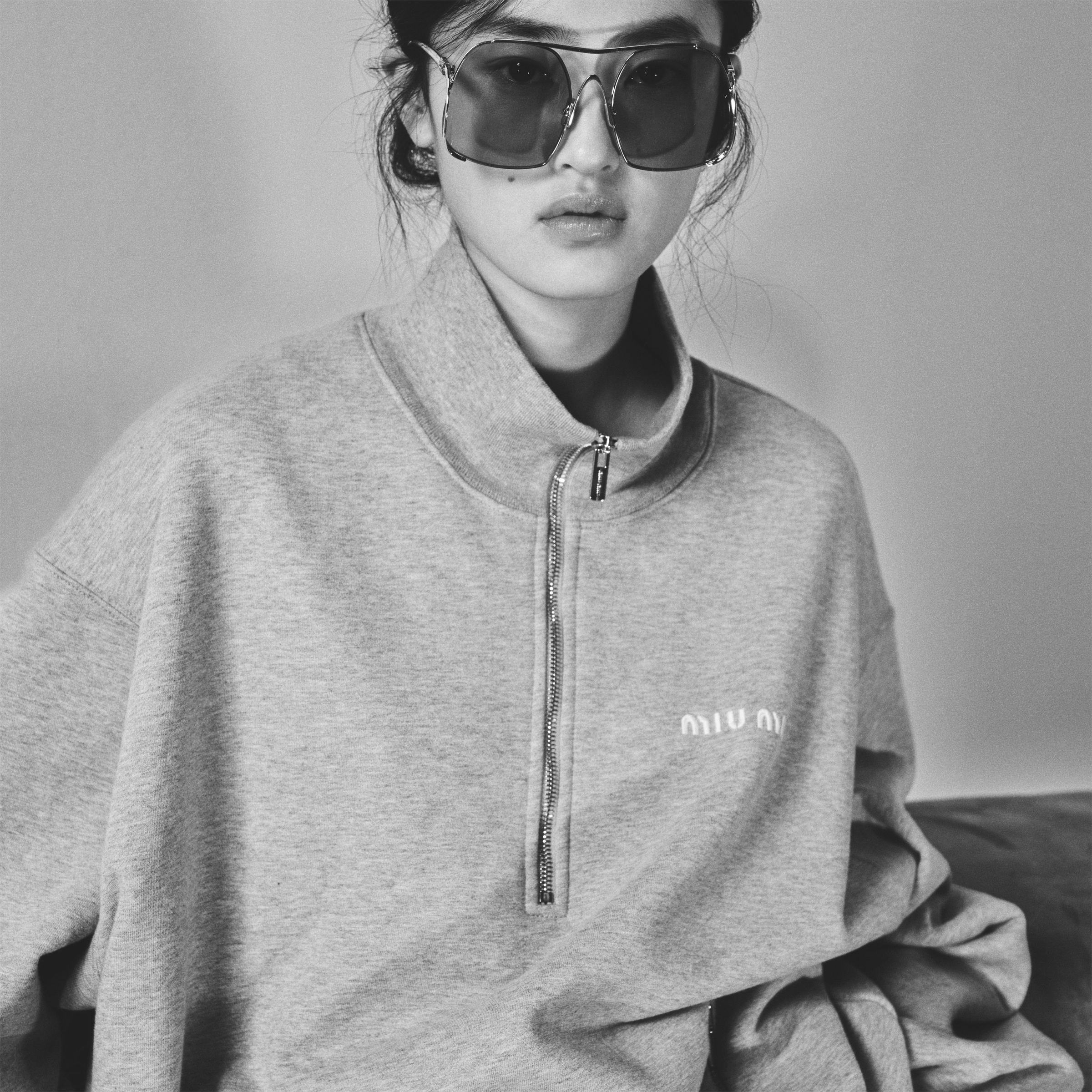 グレー コットンフリース ジップスウェットシャツ | Miu Miu