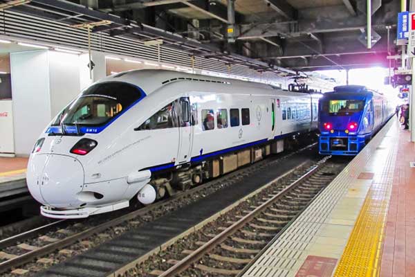 JR西日本 JR四国 JR九州 憧れの新幹線や特急に乗り放題「どこでもドア