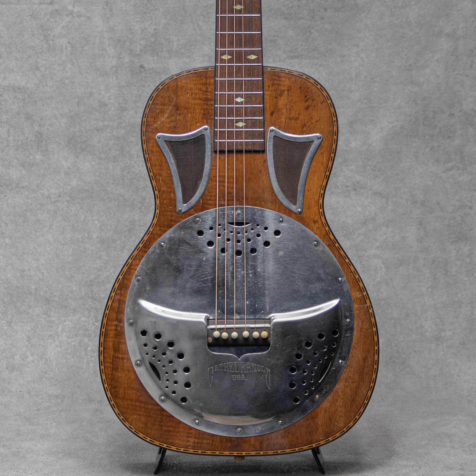 Resonator & Lap Steel Guitars輸入ブランド一覧｜ 三木楽器公式通販サイト