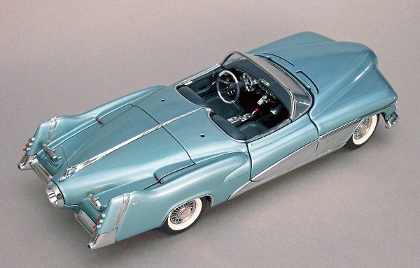 M-BASE エムベース ｜ カタログとその時代