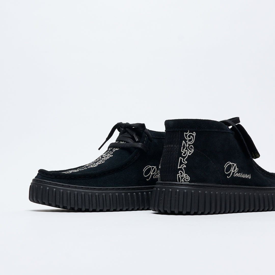 Pleasures x Clarks Originals - Torhill Woven (Black) – MILK STORE