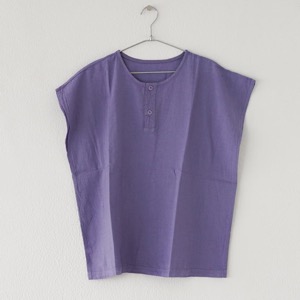 鄭惠中さんの 綿麻ノースリーブシャツ 紫系 ｜ みんげい おくむら