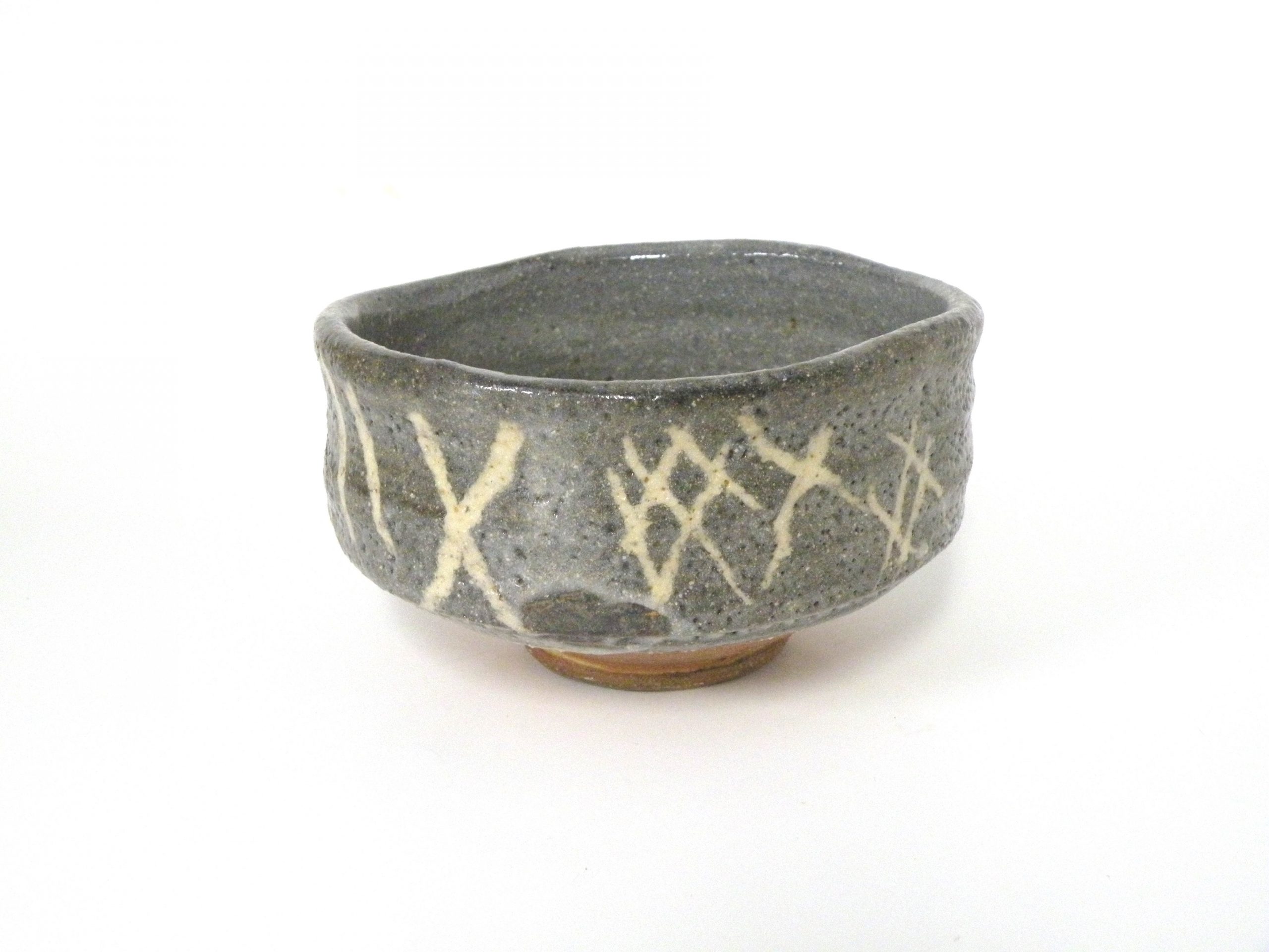 美濃焼伝統工芸品協同組合 | 鼠志野抹茶茶碗