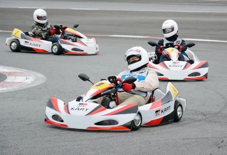 トヨタ、カート事業参入へ 入門用、市販化見据え開発:経済:福島民友新聞社