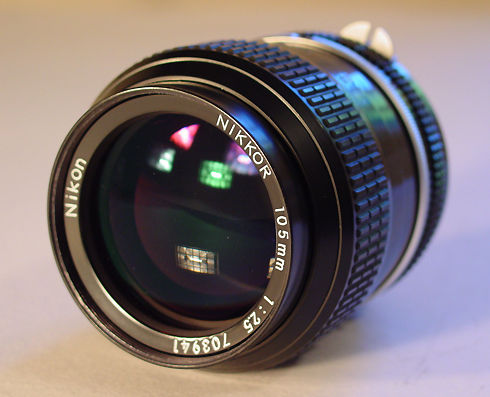 AI-Nikkor 105mm f/2.5 Telephoto Lens