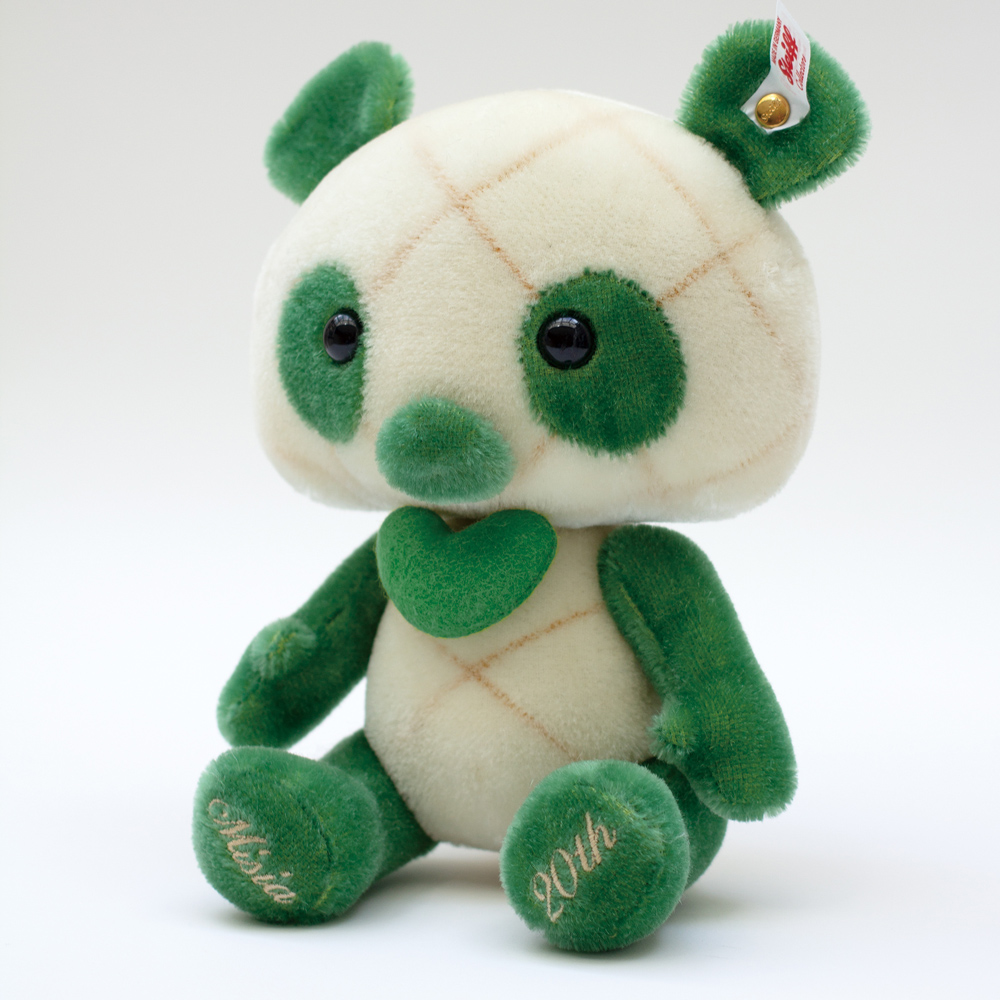 MISIAデビュー20周年記念グッズ・数量限定「Steiff × MelonPanda by
