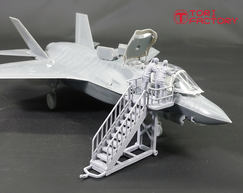 トリファクトリー[MF-39B]1/48 現用 アメリカ空軍F-35クリーニング