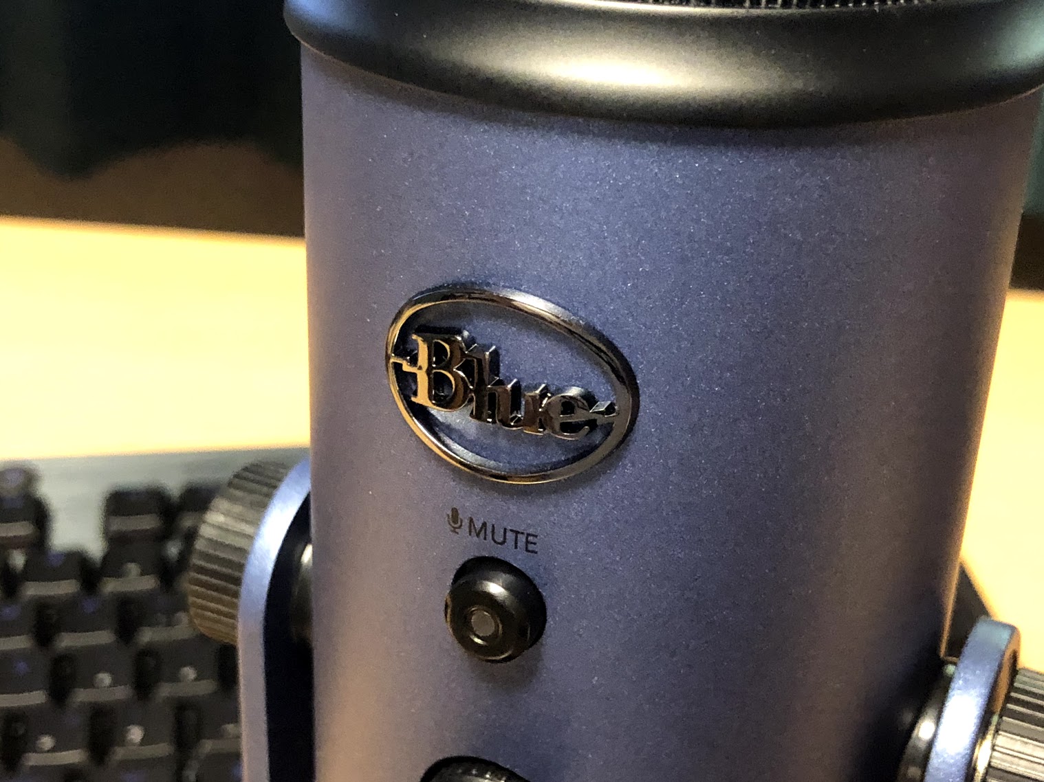 購入レビュー】簡単設定で高音質！USBコンデンサーマイク「Blue Yeti