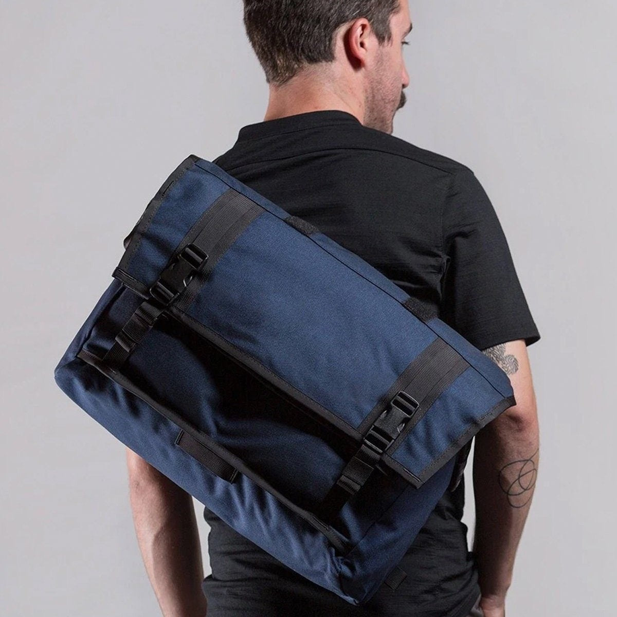 Mission Workshop Rummy Messenger Bag – Mukama