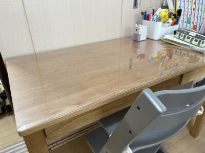 子どもの学習机に無印デスク＋透明マット 使ってみたリアルな感想