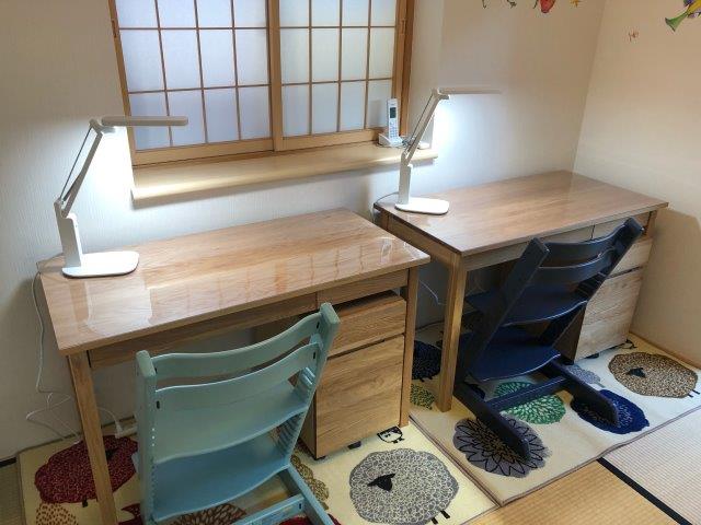 無印良品のツインデスクを使う12家庭の写真がクチコミよりリアル