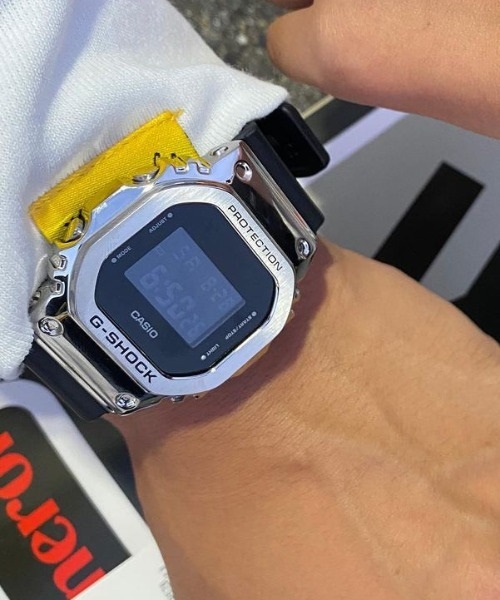 G-SHOCK ジーショック GM-5600-1JF 時計 JJ C16 時計｜ムラサキ